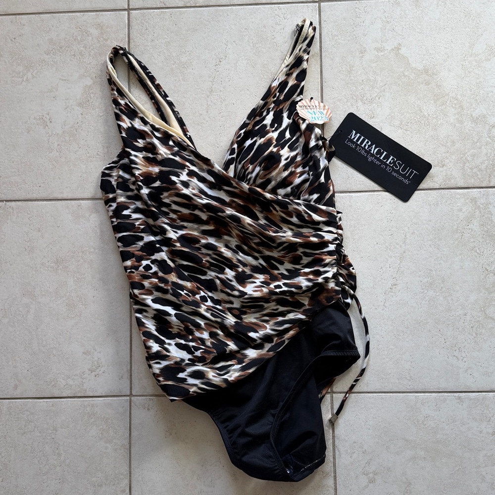 NWT Miraclesuit Animal Print One-Piece Swimsuit 14